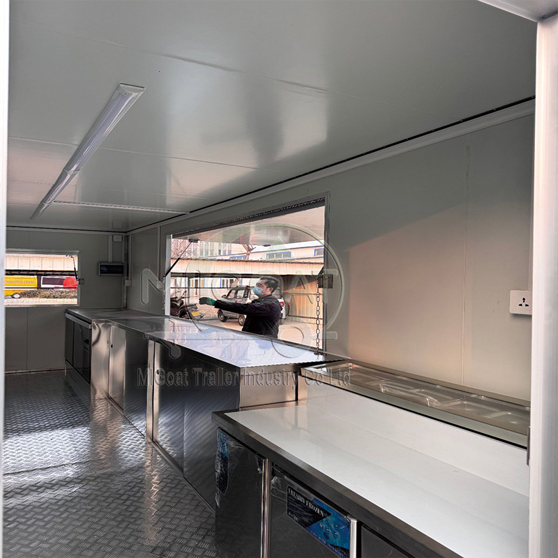 Siyah 2 Akslı Ticari Yiyecek K - Commercial Kitchen Trailer incelemesi ve fiyatı